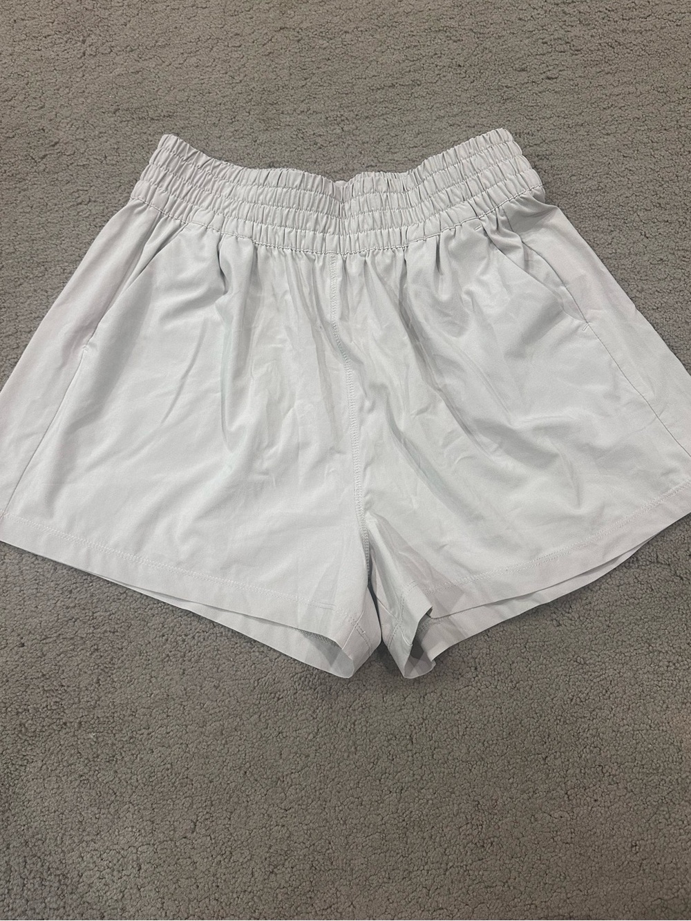 Vuori Cream Elastic-Waist Villa Athletic Shorts